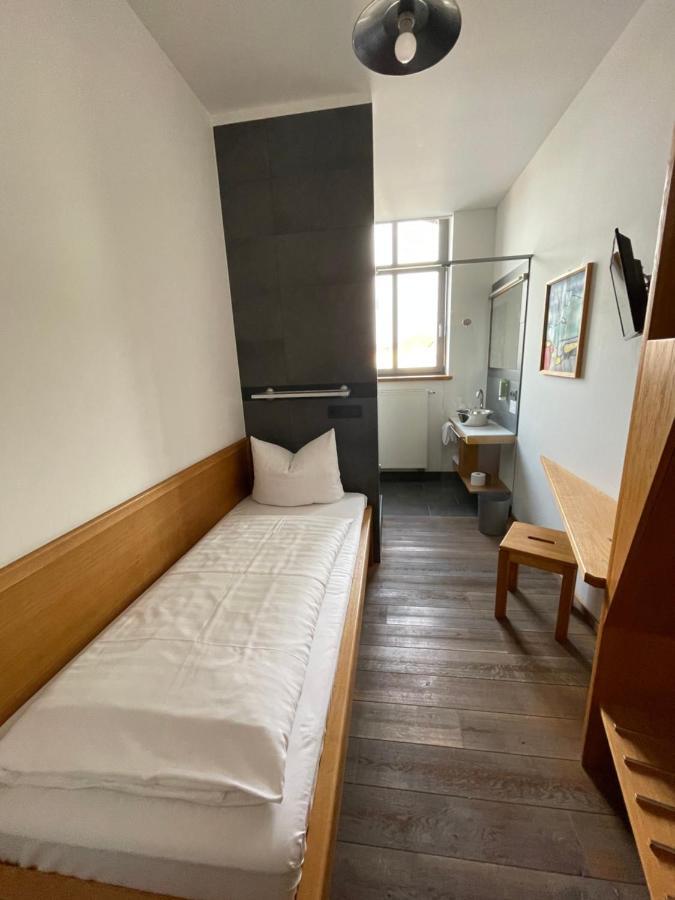 Fronveste Das Alte Knasthaus Meiningen Ngoại thất bức ảnh